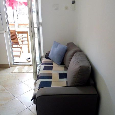 Apartman Leo Necujam Ngoại thất bức ảnh